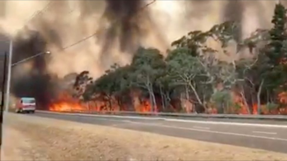 Austrálii dál sužují rozsáhlé požáry, (29.12.2019).