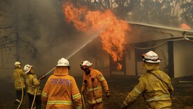 Australané dál bojují s mohutnými požáry (23. 01. 2020).