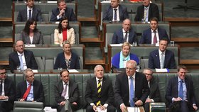 Australský premiér Scott Morrison během jednání v parlamentu