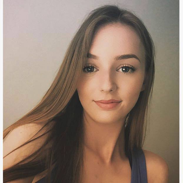 Shania McNeillová zemřela za volantem. Její poslední sekundy kamarádka sdílela na sociální síť Snapchat.