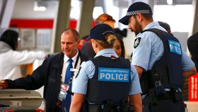 Australská policie zmařila plánovaný teroristický útok, při kterém mělo být zničeno letadlo.