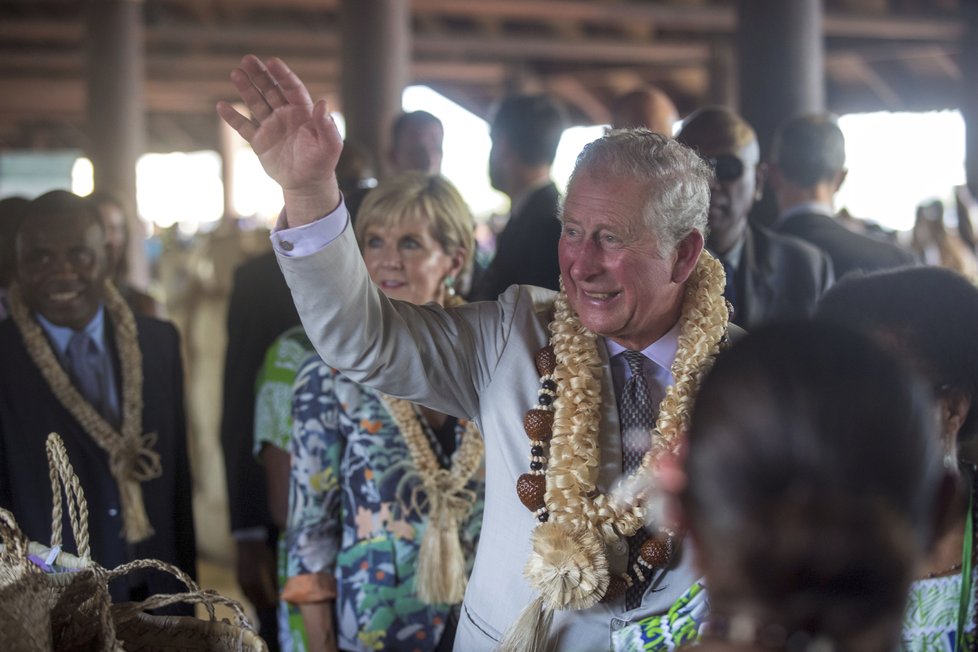 Princ Charles během návštěvy souostroví Vanuatu