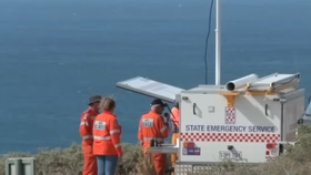 Policie v Jižní Austrálii hledá tělo surfaře, kterého zřejmě zabil žralok.