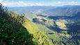 Výhled z hory Mount Merino do údolí NSW