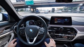 BMW prezentovalo implementaci digitální asistentky Cortany do vlastního palubního systému.