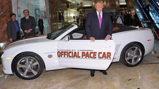 Donald Trump nastřádal luxusní vozový park. Podívejte se, čím se proháněl Donald Trump nastřádal luxusní vozový park. Podívejte se, čím se proháněl