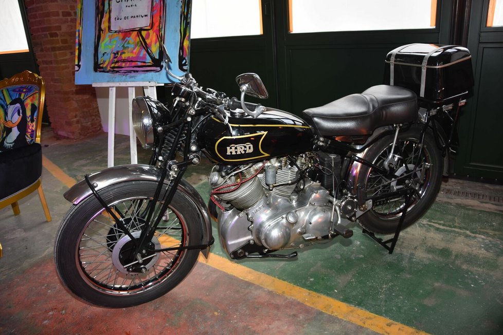 Motocykl HRD Vincent z roku 1948.