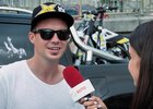 Freestyle motokrosař Libor Podmol: Kam se mu vejde motorka