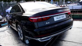 Nové Audi A8, Mustang nebo Kia Stonic. Podívejte se na největší hvězdy výstavy Auta na Náplavce