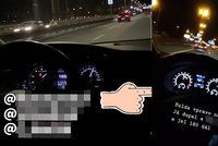 Zlatá mládež závodí v centru Prahy: Jízda na červenou, 180 km/h a nebezpečné předjíždění!