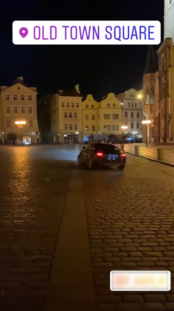 Mladíci jezdí po Praze vysokou rychlostí. Vším se už zabývá policie.
