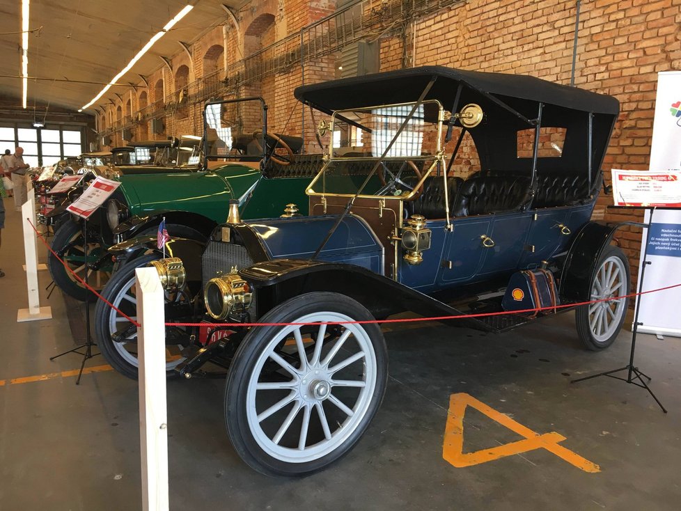 Hupmobile Typ D Touring 4P (1911).