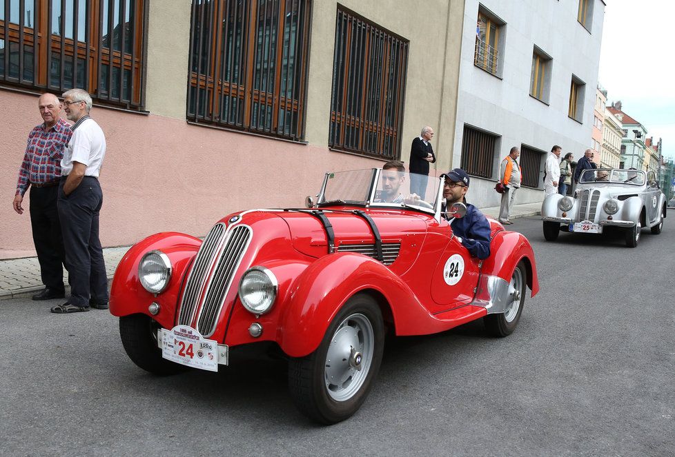 BMW 328, BMW 327