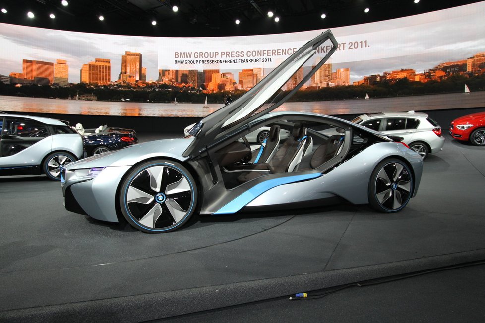 BMW i8