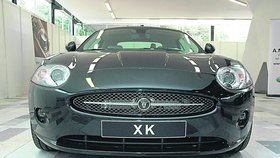 Jaguar XK – stačí necelé tři miliony a může být i váš