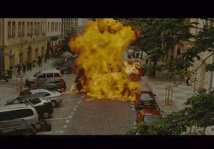 Otevřeli podvod jménem Blanka a hrůznou situaci v Praze musel zachraňovat Sylvester Stallone - vtipný trailer z dílny Auto*Matu