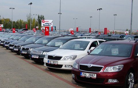 České autobazary vykupují ojetiny dráže než v loňském roce