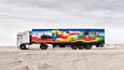 V rámci programu “Truck Art Project“ pomalovali španělští umělci celkem 100 autobusů