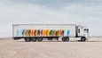 V rámci programu “Truck Art Project“ pomalovali španělští umělci celkem 100 autobusů