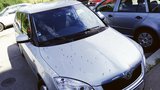 Poškodily vám kroupy nesplacené auto? Poradíme, jak postupovat