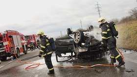 Devastující nehoda na Vyškovsku: Řidiče před uhořením zachránil kolemjedoucí muž