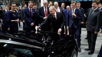 Daimler otevřel pod dohledem Putina svou první továrnu na výrobu mercedesů v Rusku