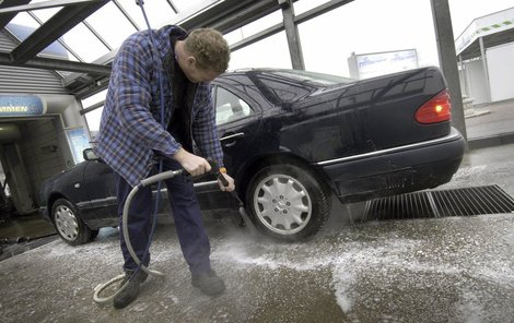 Jak připravit auto na jaro?