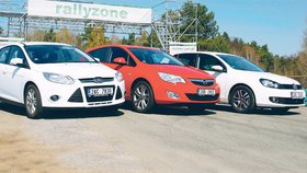 Svatá trojice střední třídy: (zleva) Ford Focus, Opel Astra a Volkswagen Golf