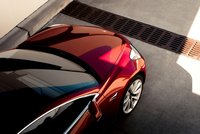 Výrobce elektrických aut Tesla vykázal rekordní ztrátu. Můžou za to i vyšší výdaje na výrobu