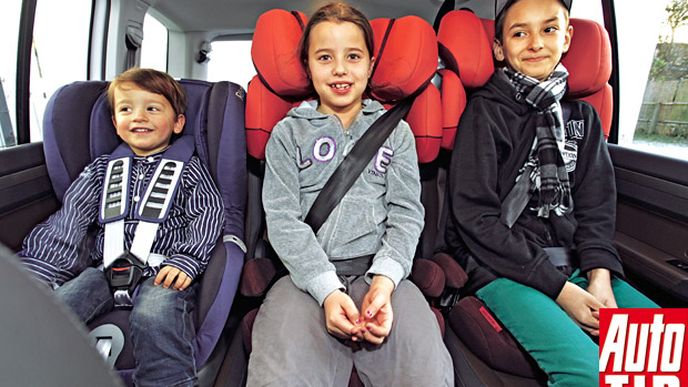 Pouze 32 aut pobere tři děti v autosedačkách! Která to jsou? Pouze 32 aut pobere tři děti v autosedačkách! Která to jsou?
