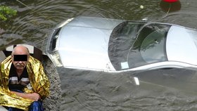 Řidiči se podařilo z auta naštěstí vyváznout