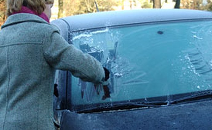 Auto a zima: Zamrzlo mi auto. Co teď?