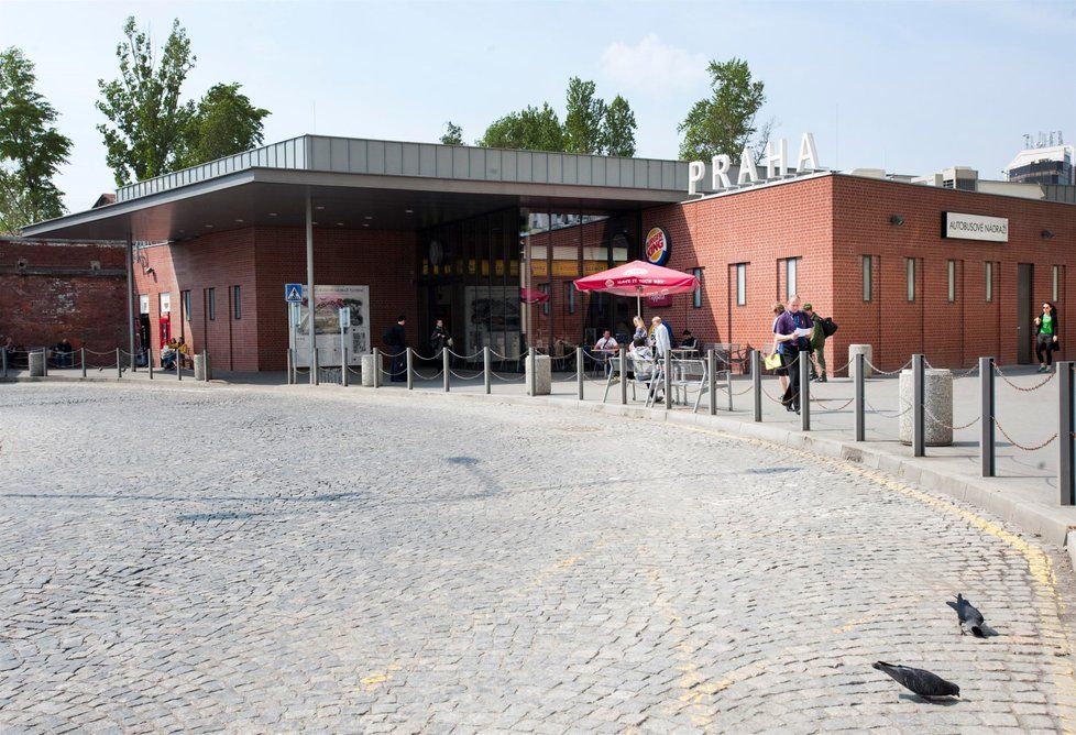 Autobusové nádraží v Praze na Florenci.