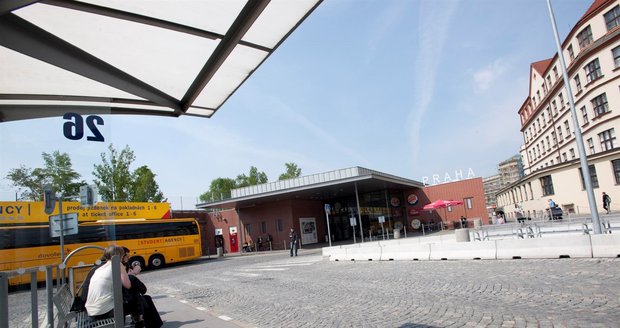 Autobusové nádraží v Praze na Florenci.