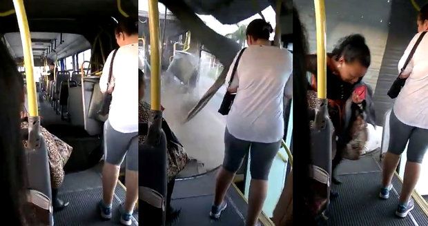 Horor v MHD: Autobus se během jízdy rozpůlil vedví