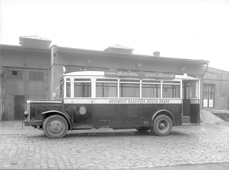 Takto vypadal autobus Škoda 506 N, vyráběný od roku 1929, v minulosti za provozu.