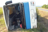 Na Slovensku havaroval český autobus: Tři lidé zraněni!