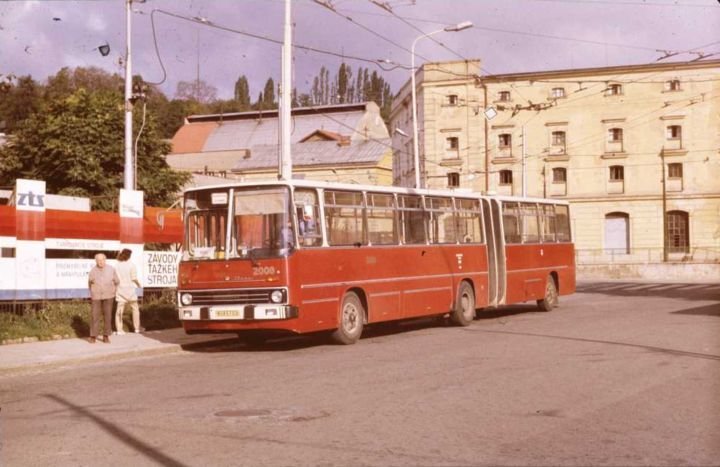 Skutečný rozmach autobusové dopravy, kdy vozy zaplnily i centrum města, nastal na počátku 60. let.