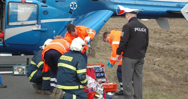 Rychlá spolupráce zchranářů a hasičů