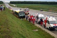 V Rakousku havaroval český autobus, 3 zranění!