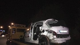 Toto auto nejspíš zavinilo nehodu autobusu u Kadaně, po které bylo přes 20 lidí zraněných