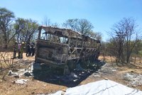 Obrovská tragédie! Srážku autobusu s cisternou nepřežilo 24 lidí: Všichni uhořeli zaživa