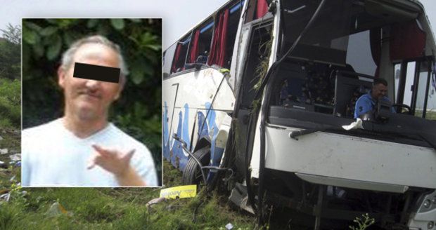 Řidič autobusu smrti zůstává v Srbsku: Prodloužili mu vazbu!