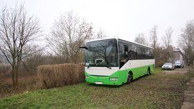 Ve čtvrtek 11. 12. odcizený autobus byl následující den vypátrán v Ústí nad Orlicí. Po pachateli krádeže se nadále pátrá.