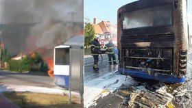 Autobus v horku pohltily plameny.