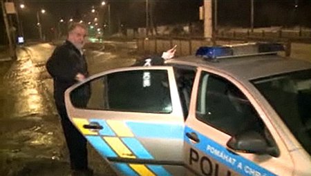Řidič musel své podivné chování k cestujícím vysvětlit policistům