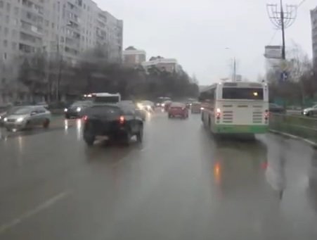 Autobusák Alexei Volkov a jeho zběsilé řádění