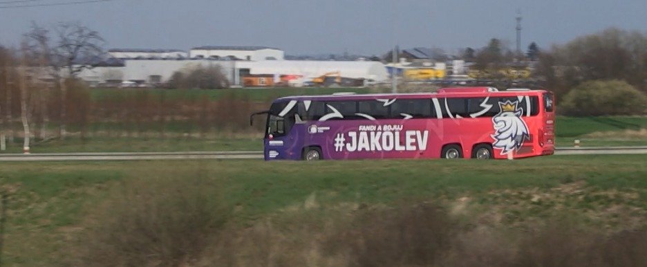 Autobus českého národního týmu stojí skoro 8 milionů korun