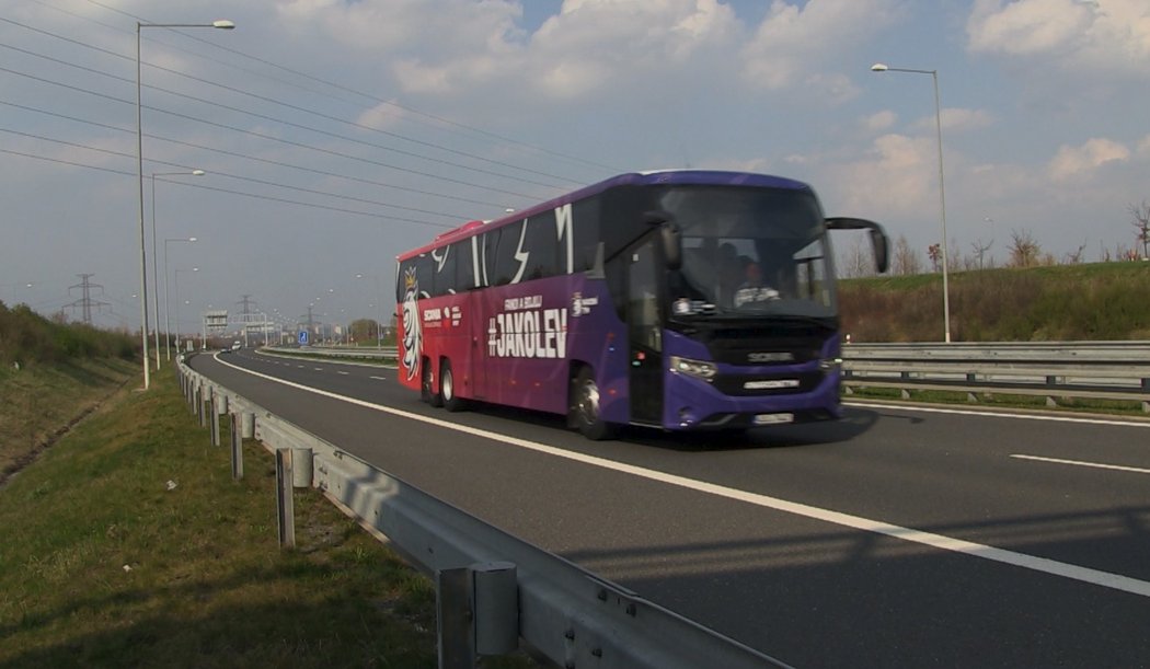 V tomto autobuse bude jezdit český národní tým