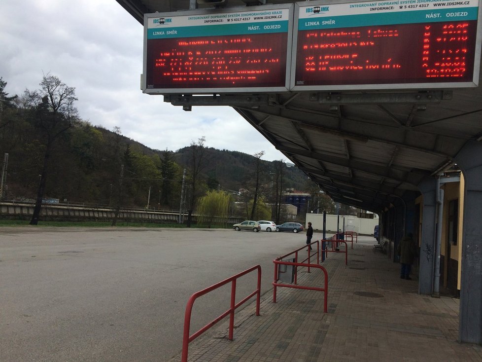 Přestavba autobusového nádraží v Blansku začne v nejbližší době. Nový komfortnější terminál podle plánů prokoukne v polovině roku 2018.